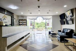 RedDoorz Premium Near Imperium Superblok