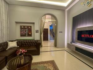 4bhk Luxury Villa