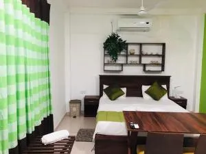 Wood Land Airport residences - Raddoluwa