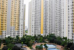Comfort and Homey 2BR at Springlake Apartment Bekasi By Travelio