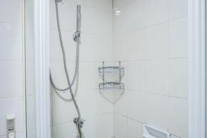 Nice and Private 1BR Apartment at Thamrin Residence By Travelio