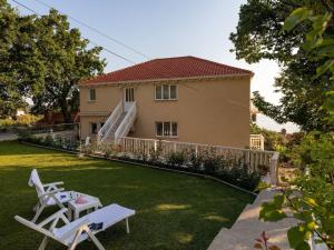 Apartments Belenum - Comfort Double Room with Balcony and Sea View no 1