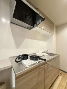 Clio Matoba by b hotel - 10-min Walk to Station Spacious Stay for 8 Guests