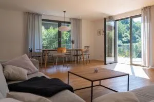House with a View - Modernes Ferienhaus in der Eifel - Uedelhoven