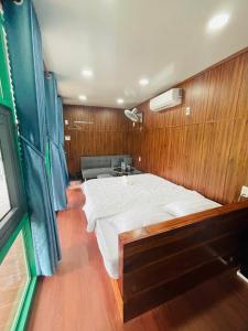 Cat Tien River Lodge