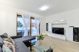 Villa with roof terrace 50 meters from the beach- by TA Leut Agency