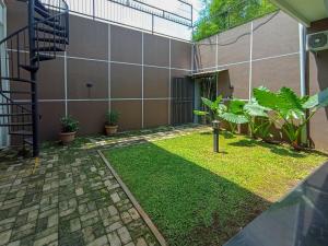 RedDoorz at Wisma Garden Purwokerto