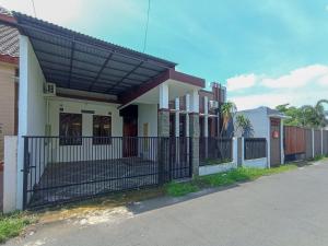 RedDoorz at Wisma Garden Purwokerto