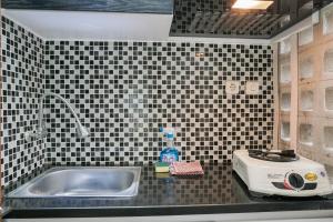 Homey Studio Margonda Residence 1 Apartment By Travelio