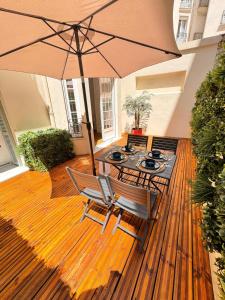 Luxury Central Condo with Private Terrace in Nice