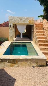 Figtree by Toraja Bambu Uluwatu at Padang Padang Beach