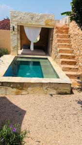 Figtree by Toraja Bambu Uluwatu at Padang Padang Beach