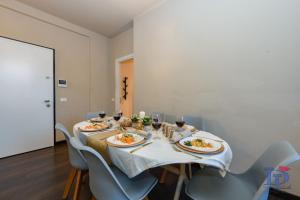 A Casa Di Sara Family Apartment with private Parking DesenzanoLoft Official Partner Homes & Villas by Marriott Bonvoy