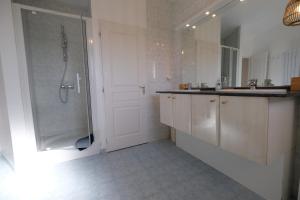 Villas villa avec piscine aureille alpilles paragi ls1-449 : photos des chambres