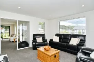 Woodend Getaway Haven - Christchurch Holiday Homes - Ohoka