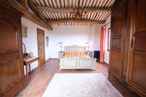 luxury mas with private infinity pool in the heart of the alpilles, 10 persons