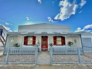 Tannie Blackie at Lord Carnarvon - Loxton