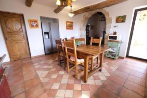 Villas luxury mas with private infinity pool in the heart of the alpilles, 10 persons : photos des chambres
