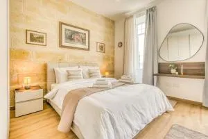 Exclusive Seafront Townhouse Sliema, Valletta view - Sliema