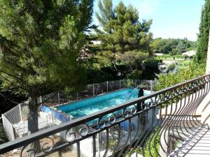 Maisons de vacances First floor of a typical house close to Aix en Provence 6 personnes : photos des chambres