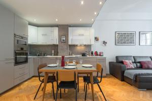 Charmant 3 Pieces 4 Pers WiFi AC