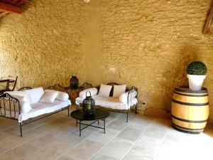 Villas typical provencal farm 18eme in gordes, luberon area in provence with great charm with magnificent view, ideal for family or friends reunions - 12 persons : photos des chambres