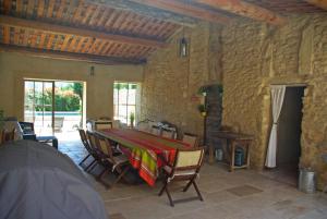 Villas typical provencal farm 18eme in gordes, luberon area in provence with great charm with magnificent view, ideal for family or friends reunions - 12 persons : photos des chambres