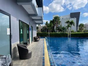 Dusit Grand Condo View Pattaya