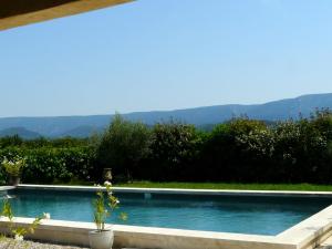 Villas typical provencal farm 18eme in gordes, luberon area in provence with great charm with magnificent view, ideal for family or friends reunions - 12 persons : photos des chambres