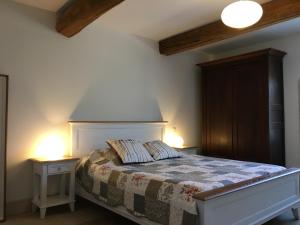 Villas typical provencal farm 18eme in gordes, luberon area in provence with great charm with magnificent view, ideal for family or friends reunions - 12 persons : photos des chambres