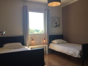 Maisons de vacances Pleasant part of house with pool to share in Vaucluse, 4/6 people : photos des chambres