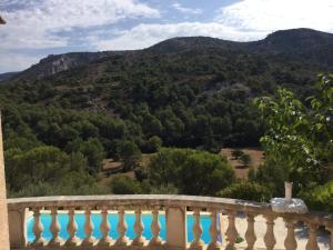 Maisons de vacances pretty gite with pool in cavaillon, beautiful view on the luberon mountains, 4 people. : photos des chambres