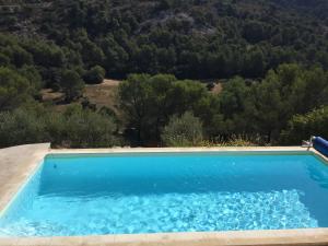 Maisons de vacances pretty gite with pool in cavaillon, beautiful view on the luberon mountains, 4 people. : photos des chambres