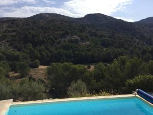 Maisons de vacances pretty gite with pool in cavaillon, beautiful view on the luberon mountains, 4 people. : photos des chambres
