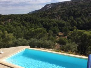 Maisons de vacances pretty gite with pool in cavaillon, beautiful view on the luberon mountains, 4 people. : photos des chambres