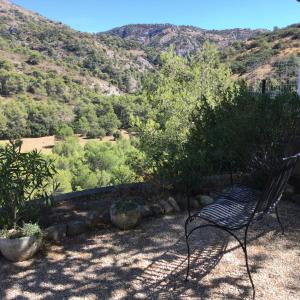 Maisons de vacances pretty gite with pool in cavaillon, beautiful view on the luberon mountains, 4 people. : photos des chambres