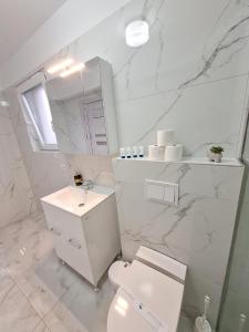 Ultracentral 4Bedroom with 2 Bathrooms Cozy Apartment in Suceava