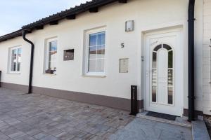 Charmantes Haus -Nähe Parndorf-Neusiedl-Wien-HU-SK