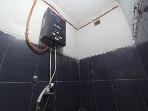 RedDoorz at Penginapan Hello Pacitan