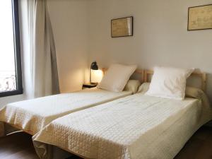 Villas beautiful provencal mas with pool in the center of the village of maussane les alpilles – sleeps 14 : photos des chambres