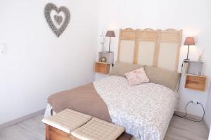 Maisons de vacances very pleasant house with swimming pool in mouries, near Les baux de provence in the alpilles – 6 people : photos des chambres