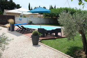 Maisons de vacances very pleasant house with swimming pool in mouries, near Les baux de provence in the alpilles – 6 people : photos des chambres