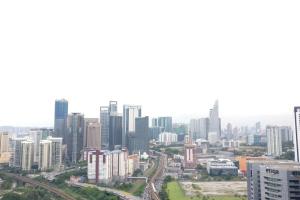 3min Bangsar LRT-1 Station to KL Sentral-SuperView