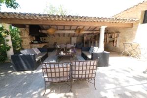 Villas magnificient property with heated swimming-pool in the luberon - 14 persons : photos des chambres