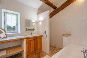 Villas magnificient property with heated swimming-pool in the luberon - 14 persons : photos des chambres