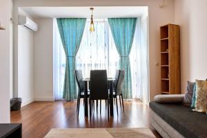 Mavi Apartment Onix Blue