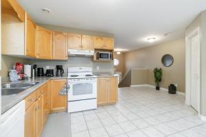 Comfortable, Spacious 3 bedroom Home