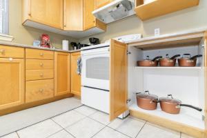 Comfortable, Spacious 3 bedroom Home