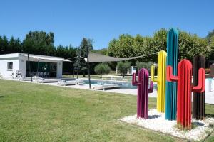 Villas provencal farm house with heated pool located to salon de provence, 12 people : photos des chambres