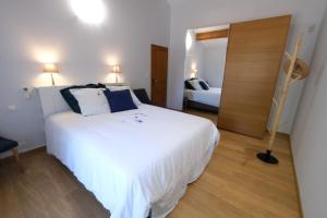 Villas typical provencal mas with heated pool, 10 people, in the countryside of cavaillon, luberon, provence. : photos des chambres